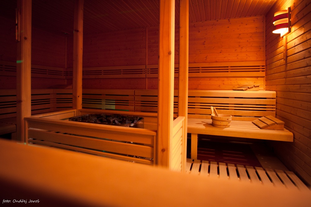 sauna-rasinova-2.jpg